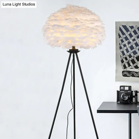 Minimalist Black-White Floor Lamp With Feather Dome Shade - 1-Light Living Room Stand Up Light