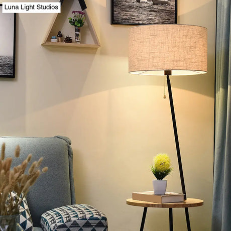 Minimalist Drum Floor Lamp In Black With Wooden Tray And Pull Chain Ideal For Living Room