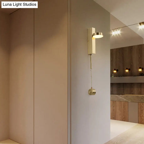 Minimalist L-Shaped Led Wall Sconce With Pull Chain For Living Room Lighting