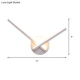 Minimalist Led Wall Sconce In Warm/White Light With Linear Acrylic Design Black/White
