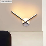 Minimalist Led Wall Sconce In Warm/White Light With Linear Acrylic Design Black/White