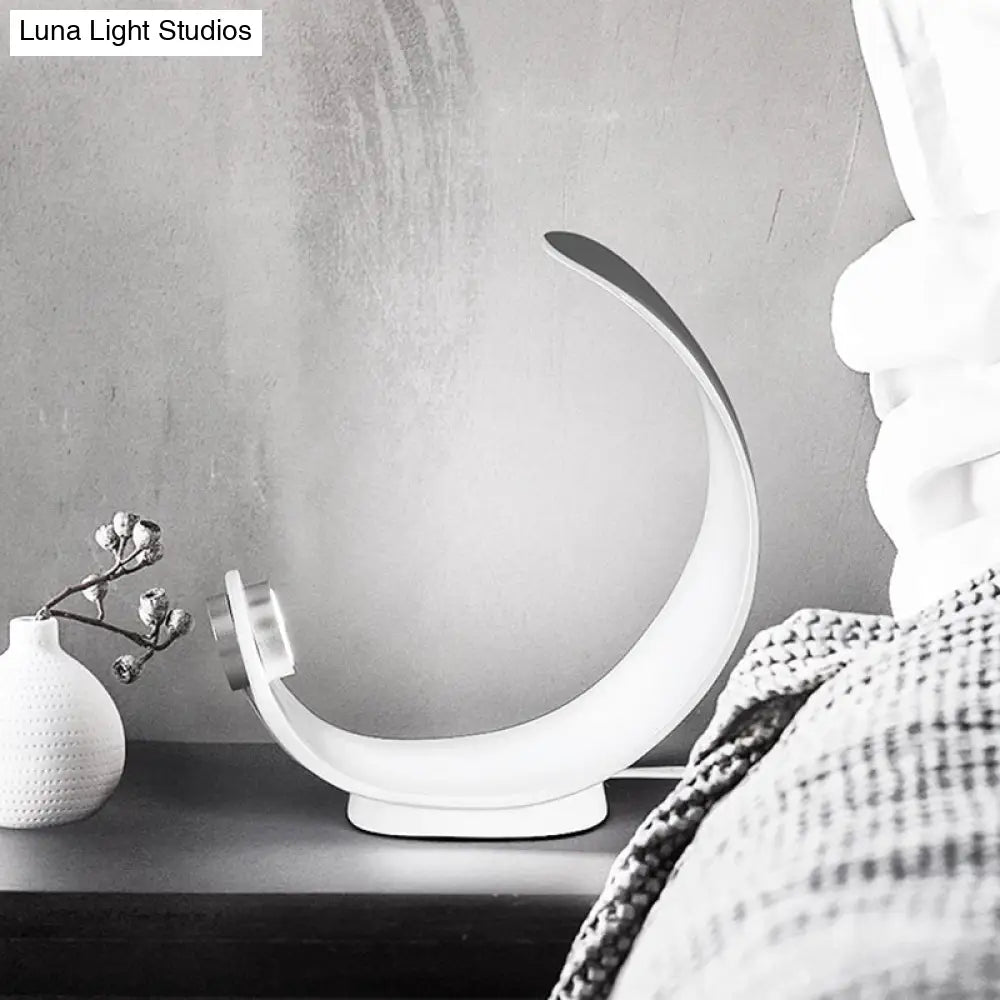 Minimalist Moon Shape Led Metallic Table Lamp With White Finish For Bedside Lighting