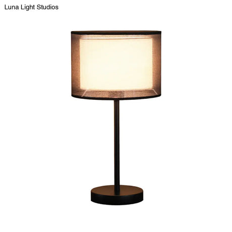 Minimalist Single-Bulb Table Lamp With Drum Shade Stylish Fabric Lighting For Living Room Nightstand