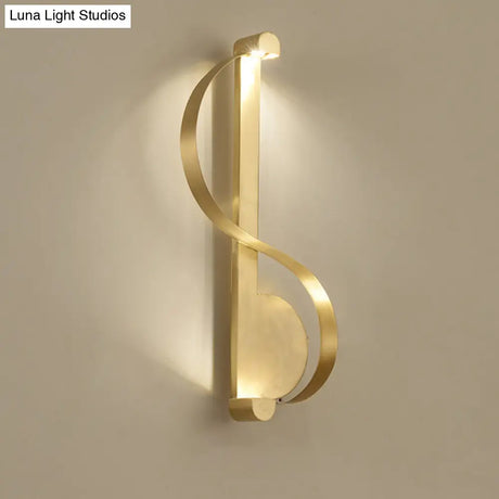 Minimalistic Brass Curve Led Wall Mount Light: Stylish Metal Sconce For Living Room