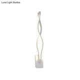 Minimalistic Metal Led Stairway Sconce In Warm/White Light - Black/White