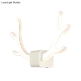 Modern Acrylic Antlers Wall Sconce Lamp: Black/White Led Pull Chain Warm/White Light