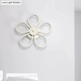 Modern Acrylic Flower Wall Mounted Led Sconce Light In Warm/White For Dining Room