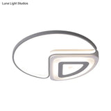 Modern Acrylic Led Flushmount Light In Warm/White 18’/21.5’ Wide
