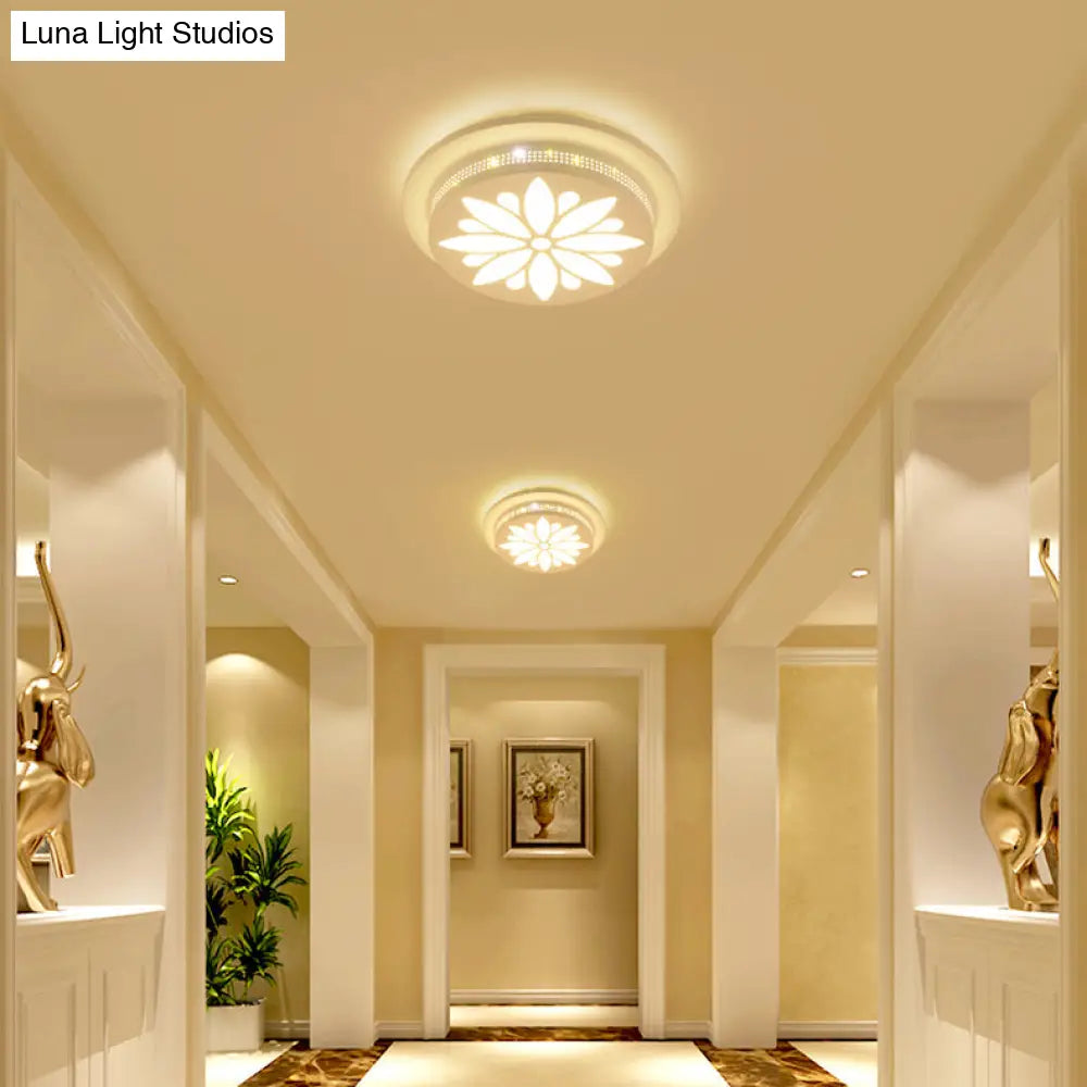 Modern Art Deco Flush Mount Ceiling Light For Hallway - Stylish Circular Acrylic Lamp