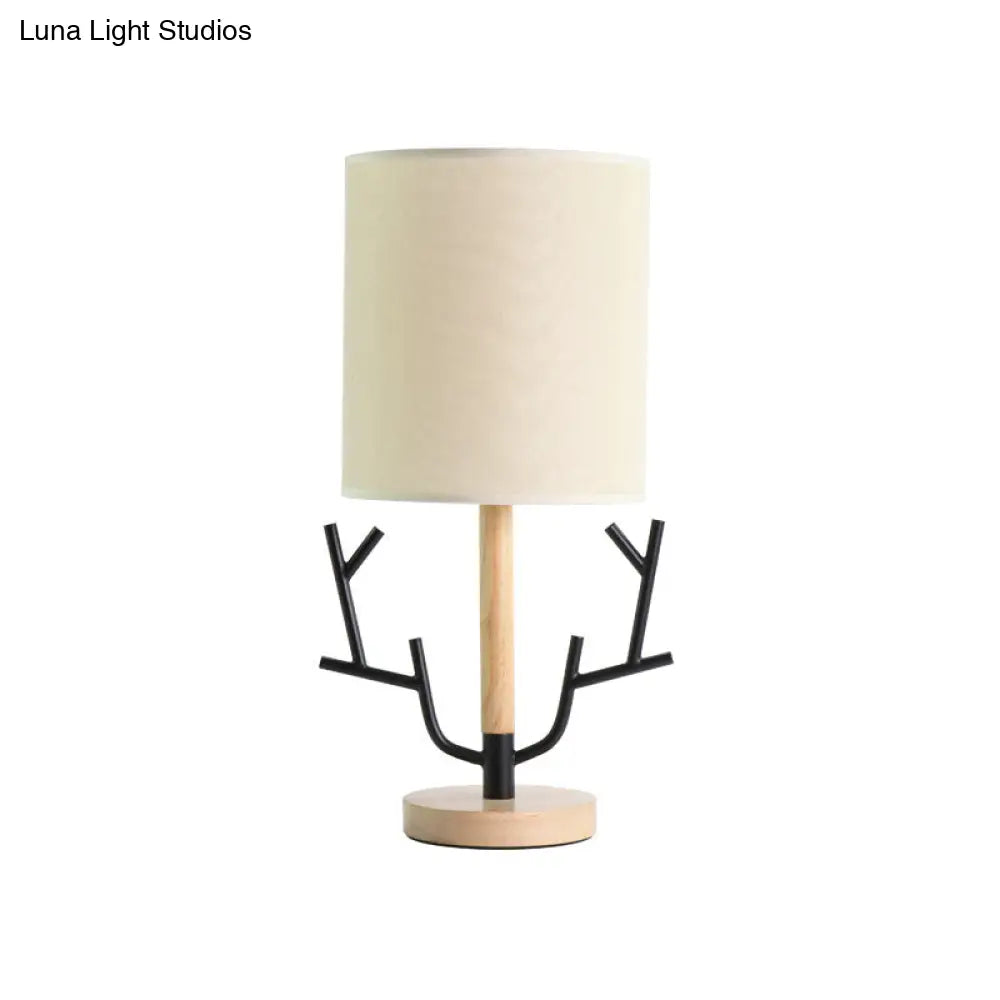 Modern Black Branch Night Table Lamp: 1-Head Wood Reading Light For Bedroom