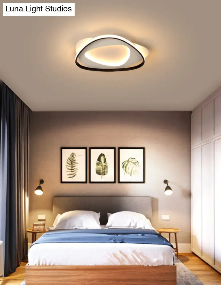 Modern Black Metal Led Triangle Flush Mount Ceiling Light For Bedroom