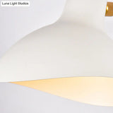 Modern Duckbill Sconce In Metallic Black/Grey - 1 Light Wall Lamp For Living Room