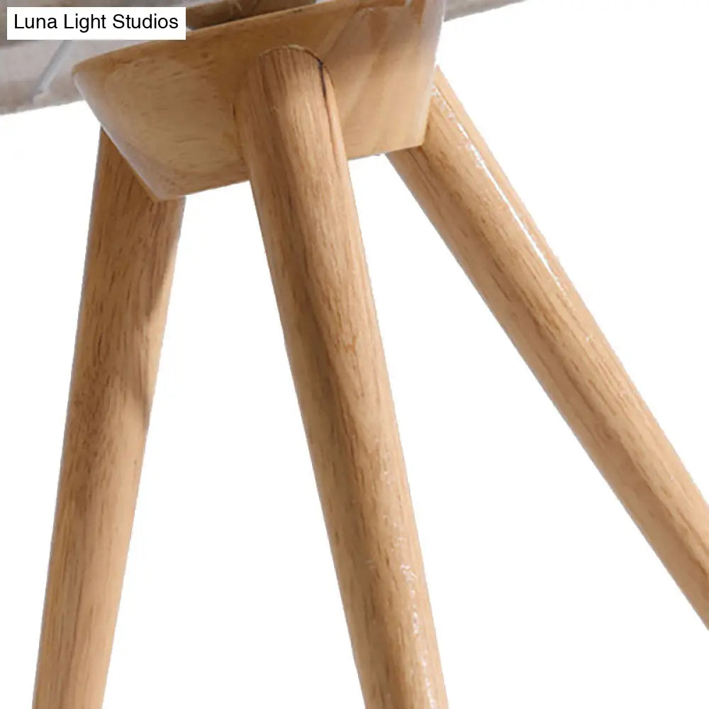 Modern Fabric Led Book Light With Cylinder Shape And Wooden Tripod Stand