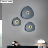 Modern Flaky Sconce Light: 7/9/11 Acrylic Led Wall Mounted Fixture In Grey/White