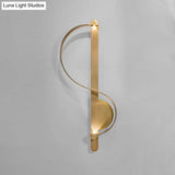 Modern Gold S-Shape Led Metal Wall Sconce For Corner Mounting