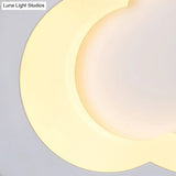 Modern Integrated Led Cartoon Wall Light - Simple Acrylic White