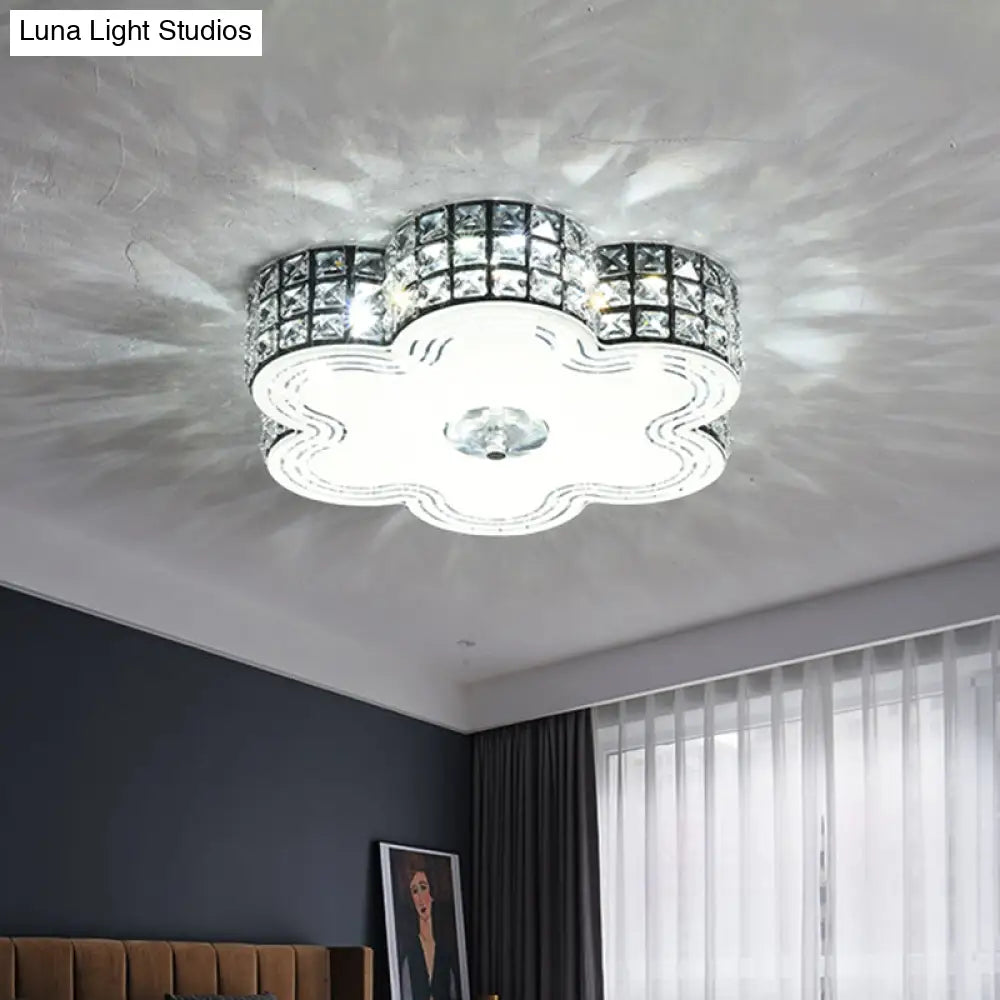 Modern Led Flush Mount Light With Square - Cut Crystals And Floral Design 15.5’/19.5’ Width