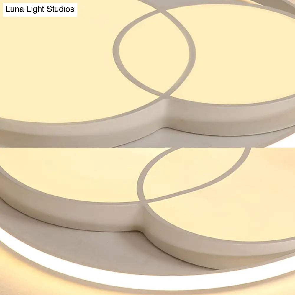 Modern Metal Black/White Circle Ceiling Flush Mount With Integrated Led For Bedroom Lighting