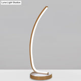 Modern Metallic Led Table Lamp In Black/White For Study Room