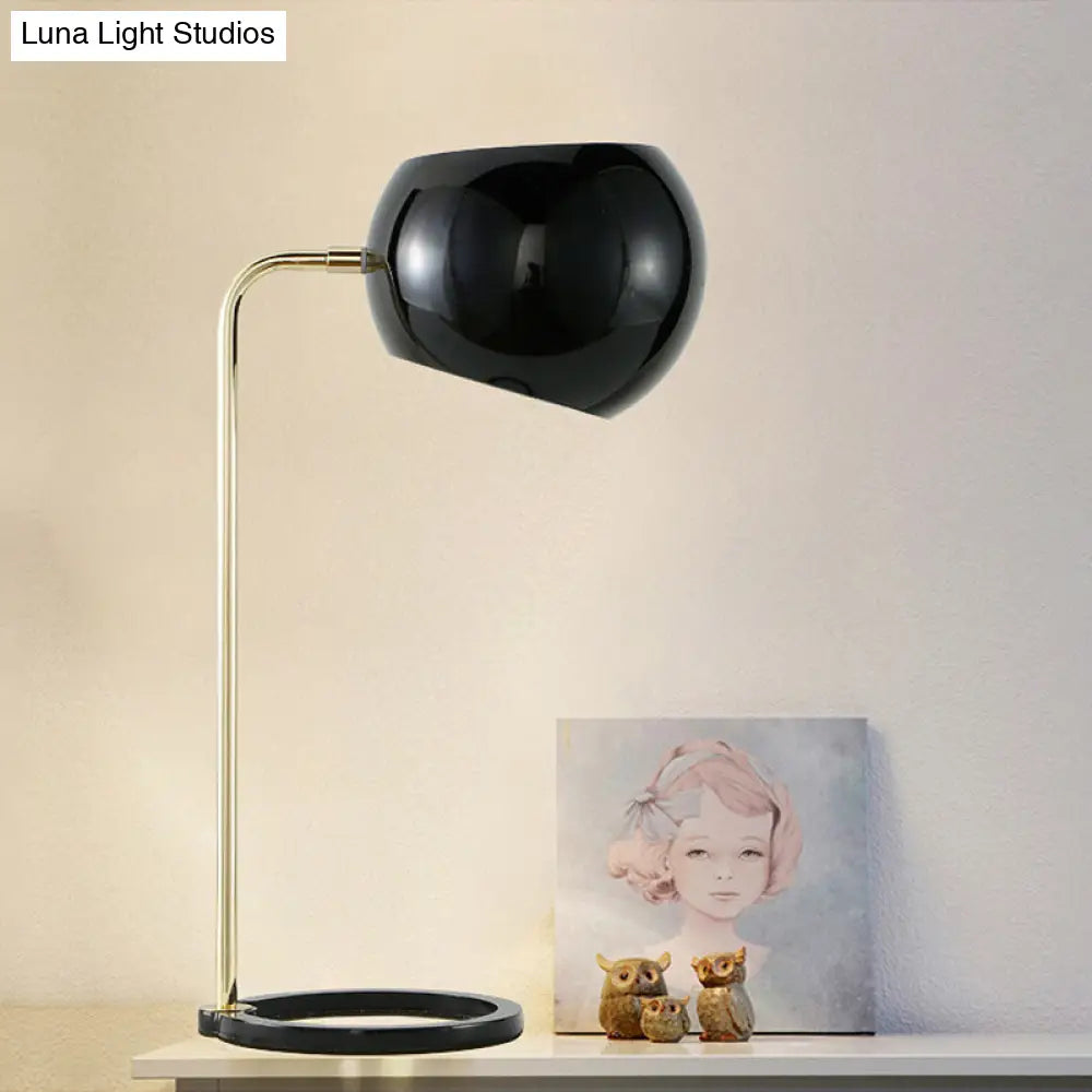 Modern Nordic Geometric Iron Table Light In Black - 1 Head Living Room Desk Lamp
