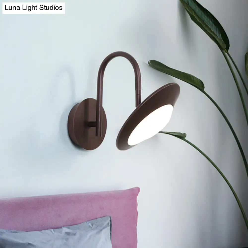 Modern Rotatable Urn Wall Sconce Lamp In Metallic White/Coffee With Led Lighting And Gooseneck Arm