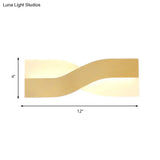 Modern Twisted Sconce Led Wall Mounted Light Fixture In Gold - Warm White