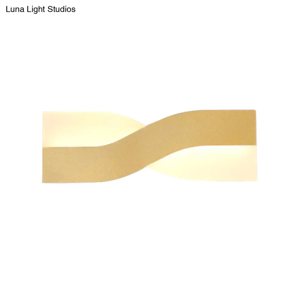Modern Twisted Sconce Led Wall Mounted Light Fixture In Gold - Warm White