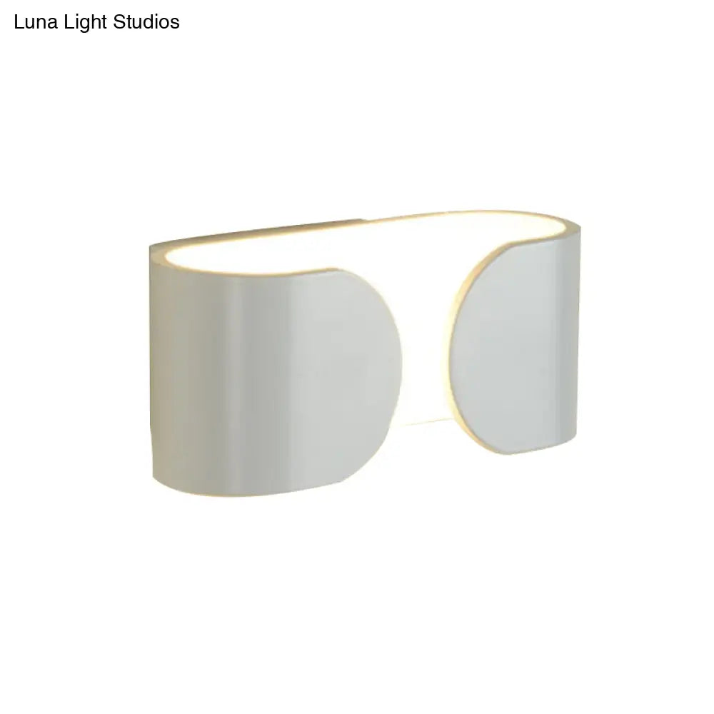 Modern White Led Wall Sconce With Curved Rectangle Design And Warm Light