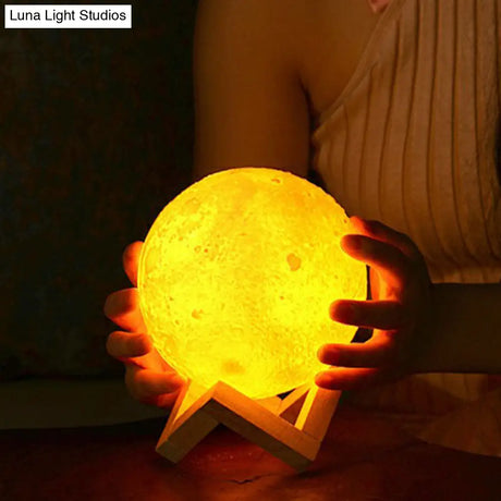 Modern White Moon Led Night Light Humidifier With Wooden Stand - Table