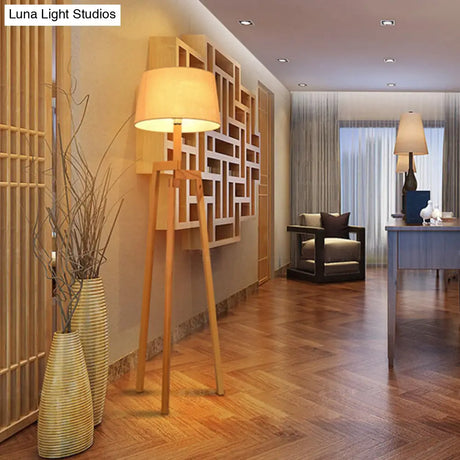 Modern Wood Tripod Floor Lamp With Fabric Shade - Simple & Stylish Design