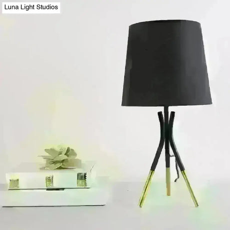 Noemi - Nordic Conical Fabric 3-Leg Table Lamp 1 Bulb Black/White And Gold Night Stand Light For