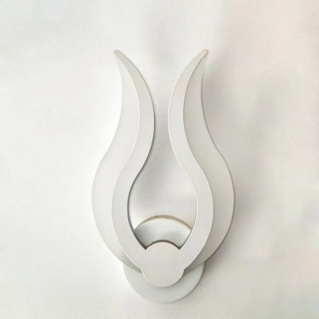 Nordic Led Flame-Shaped Wall Sconce Light For Cozy Bedroom Ambiance In Warm/White