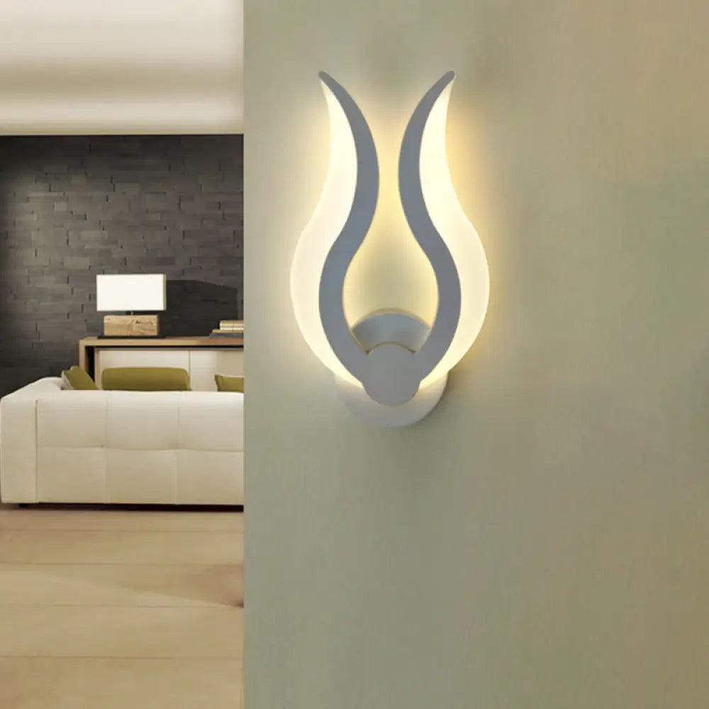 Nordic Led Flame-Shaped Wall Sconce Light For Cozy Bedroom Ambiance In Warm/White White / B