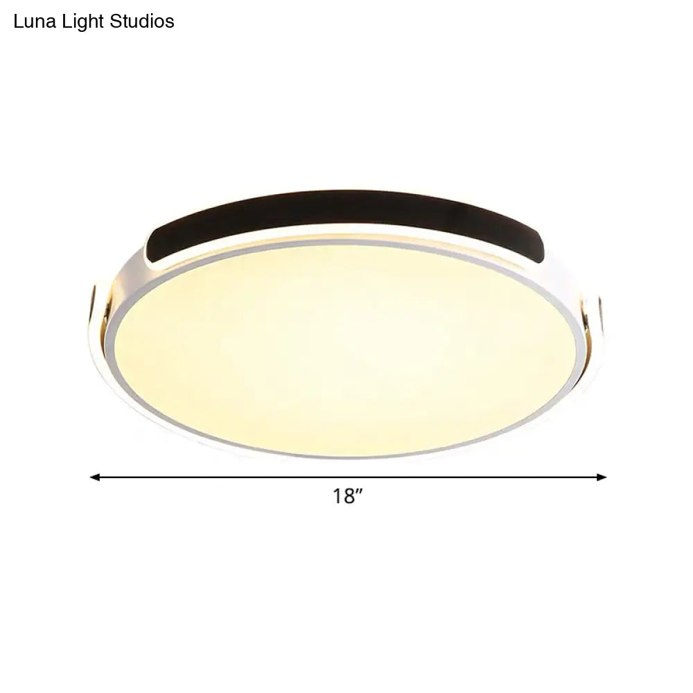Nordic Led Flush Mount Round Ceiling Light - Black/White With Riveted Straps 14/18/21.5’ Warm/White