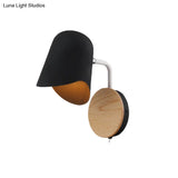Nordic Metal Wall Sconce With Right Angle Arm And 1-Light White/Black Finish