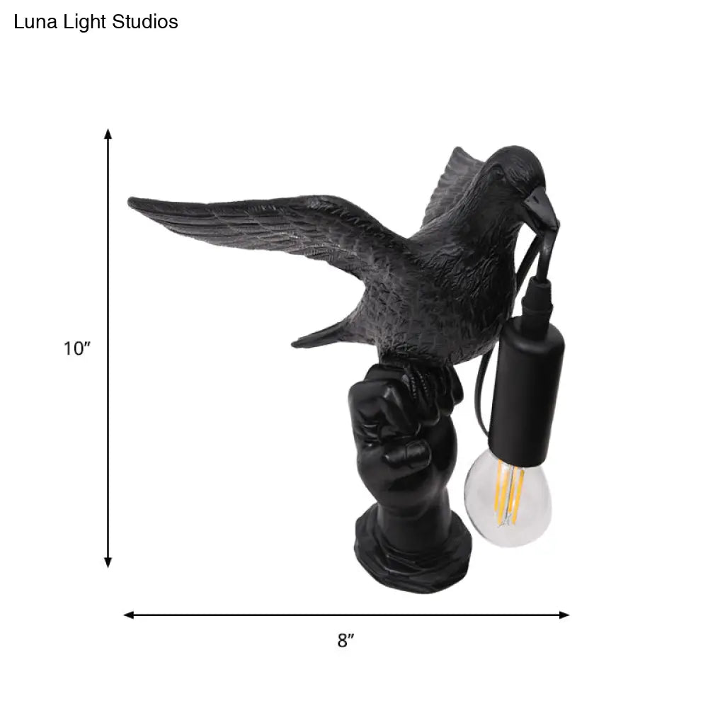 Nordic Style Bird Shaped Desk Light Resin Night Table Lamp In White/Black For Bedroom