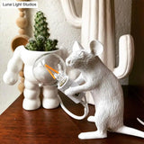 Nordic Style Resin Mouse Table Lamp With White Finish - 1 Head Restaurant Desk Lighting