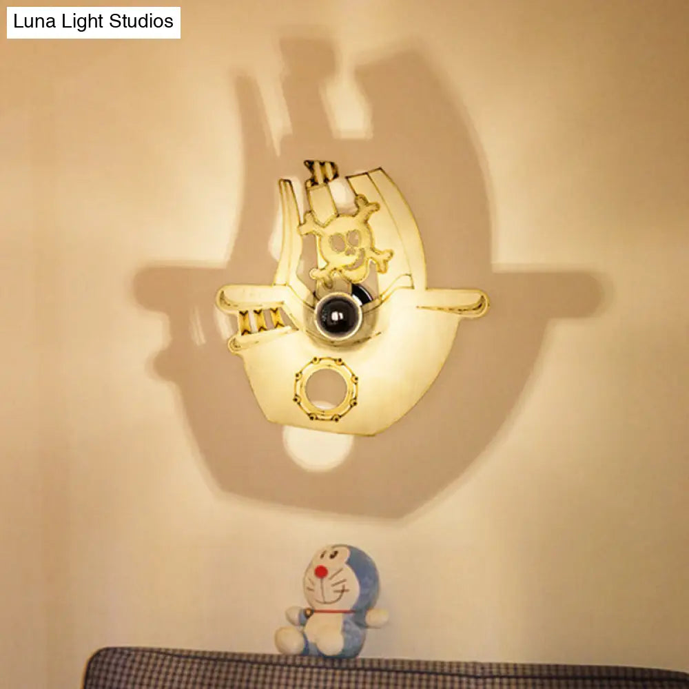 Pirate Ship Wooden Wall Lamp - Kindergarten Corridor Light Cartoon Design In Beige