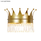 Retro Metallic 1-Head Crown Wall Sconce With Crystal Accent In Gold