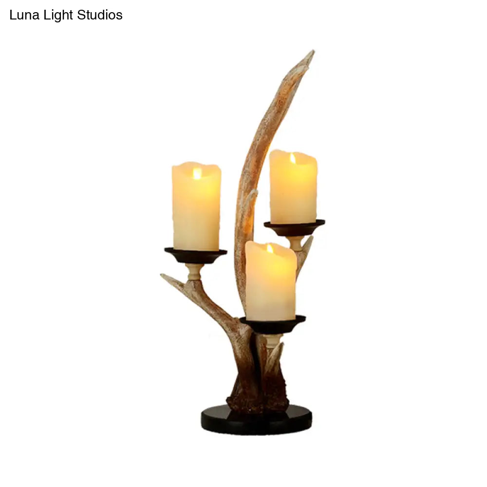 Rustic 3-Light Resin Desk Lamp For Bedroom - Country Style Candle Reading Light In Wood With Antlers