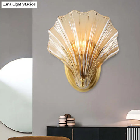 Scalloped Clear Glass Wall Mount Light With Brass Finish