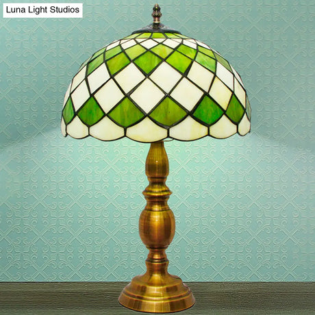 Scarlett - Classic Single Bulb Dome Nightstand Lamp Green Hand Cut Glass Desk Light With Grid