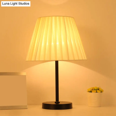 Simple Pleated Fabric Table Lamp - Tapered Nightstand Light For Bedside (1 Bulb)