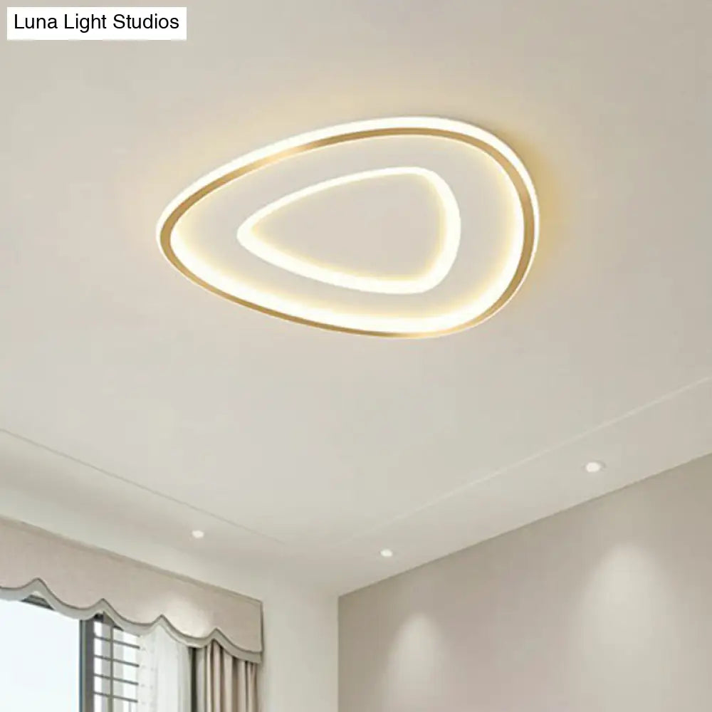 Sleek Gold Teardrop Led Ceiling Light Flush Mount - Simplicity & Style
