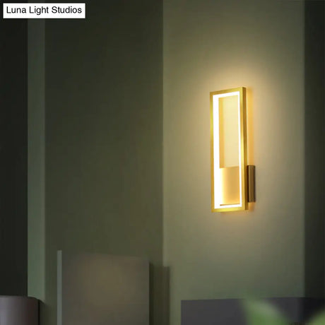 Sleek Rectangle Led Wall Sconce Minimalist Metal Foyer Mount Light