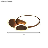 Stylish Flaky Triangle Ceiling Light: Modern Acrylic Led Flush Mount Lamp (16’/18’ W) In