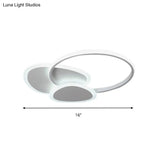 Stylish Flaky Triangle Ceiling Light: Modern Acrylic Led Flush Mount Lamp (16’/18’ W) In