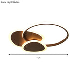 Stylish Flaky Triangle Ceiling Light: Modern Acrylic Led Flush Mount Lamp (16’/18’ W) In
