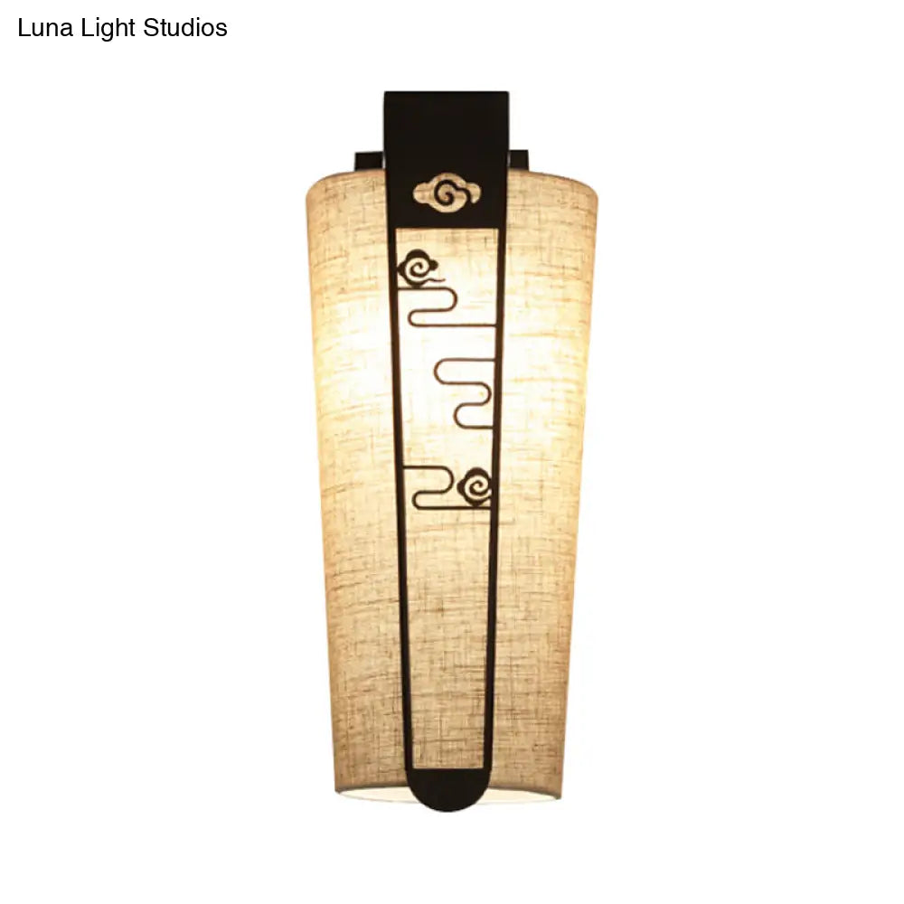 Traditional 1-Light Wall Sconce In Black With Cylinder Shade