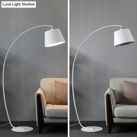 Traditional Empire Shade Floor Lamp With Arc Arm For Living Room - Elegant Standing Light